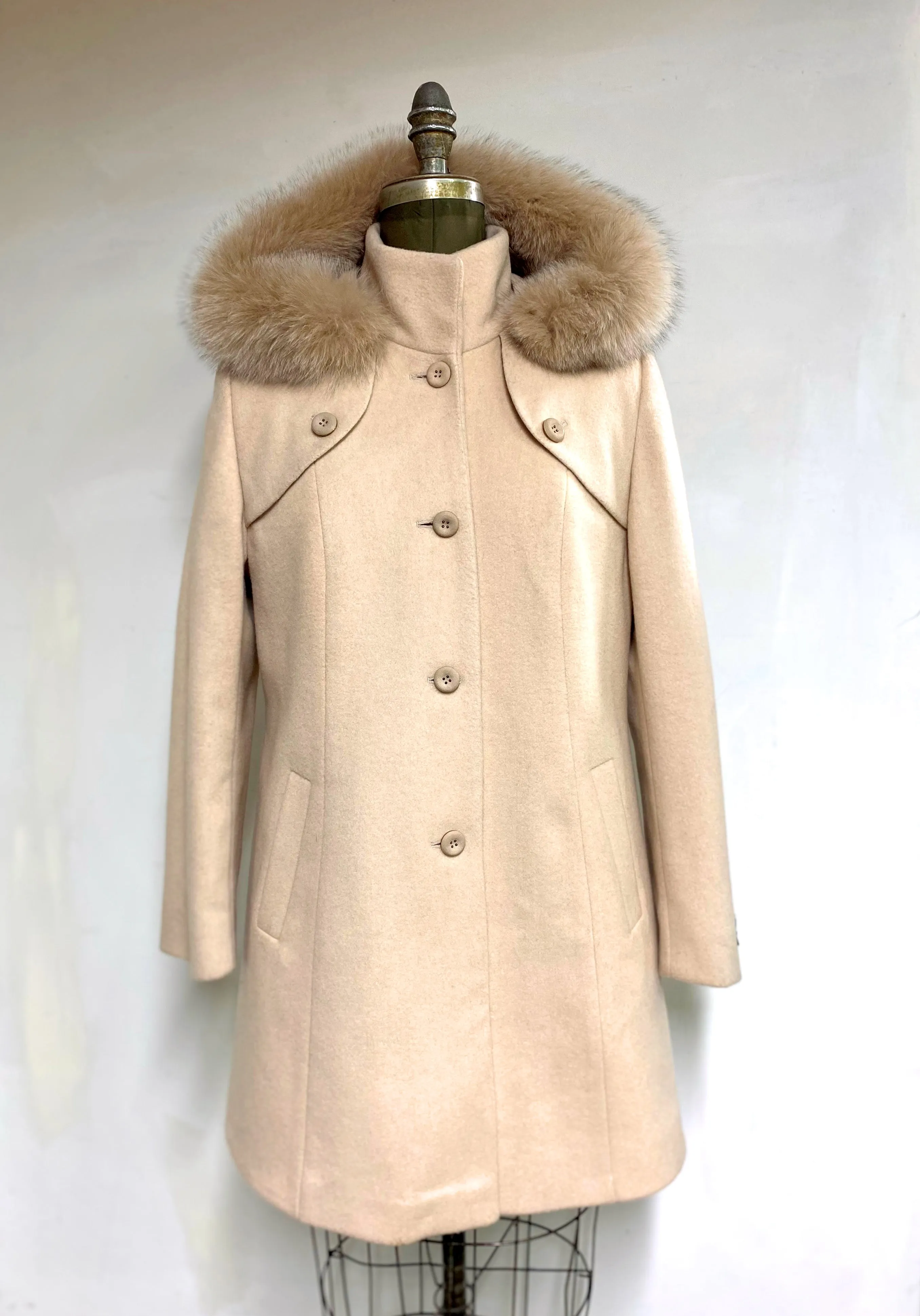 Amanda Coat - Pure Virgin Merino Wool - Detachable Fox Hood