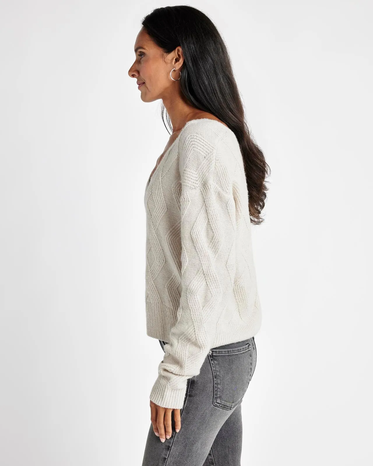 Diamond Cable V-Neck Sweater