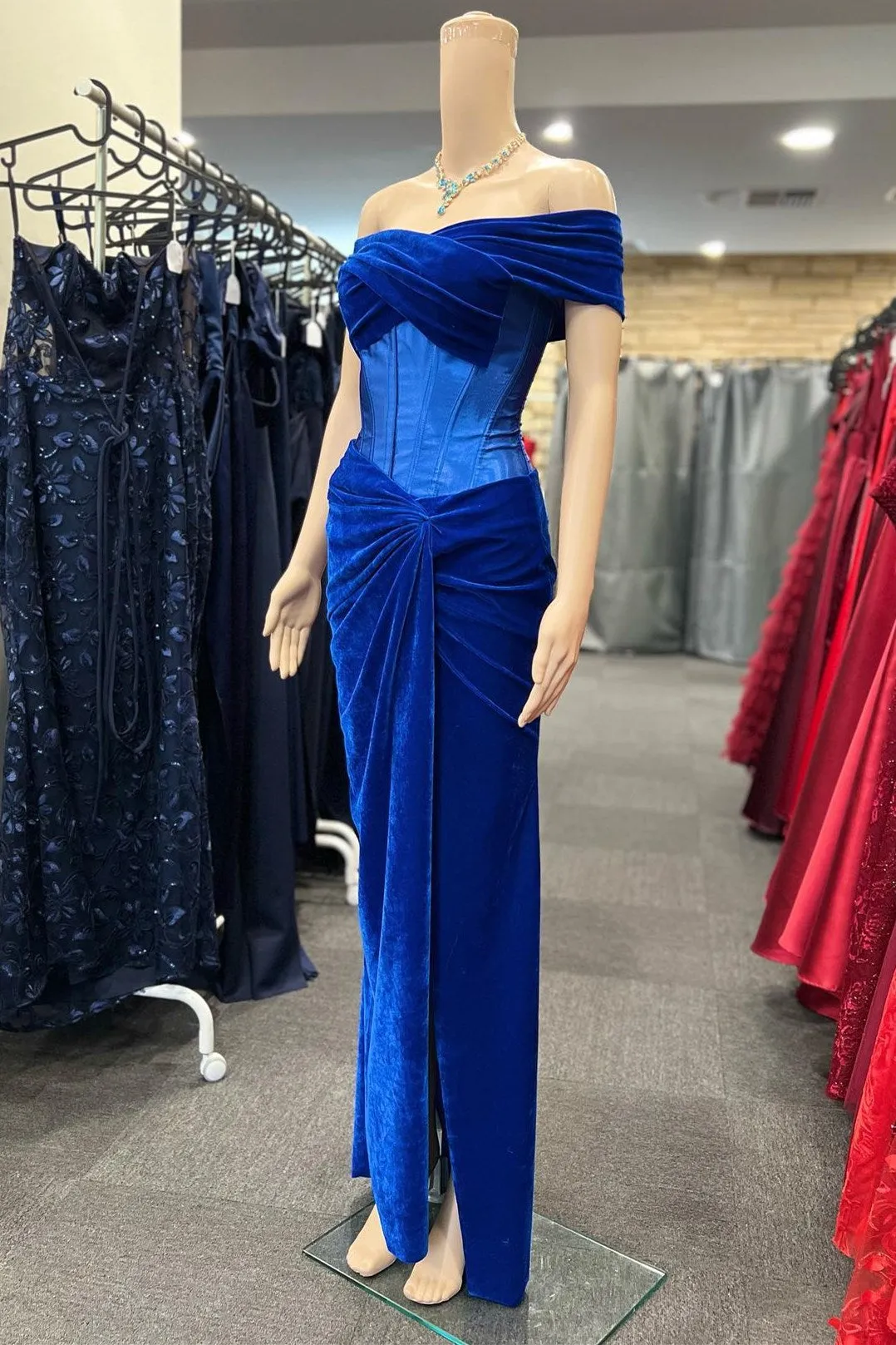 Holla | Royal Blue Velvet Off-the-Shoulder Twist-Knot Sheath Formal Gown