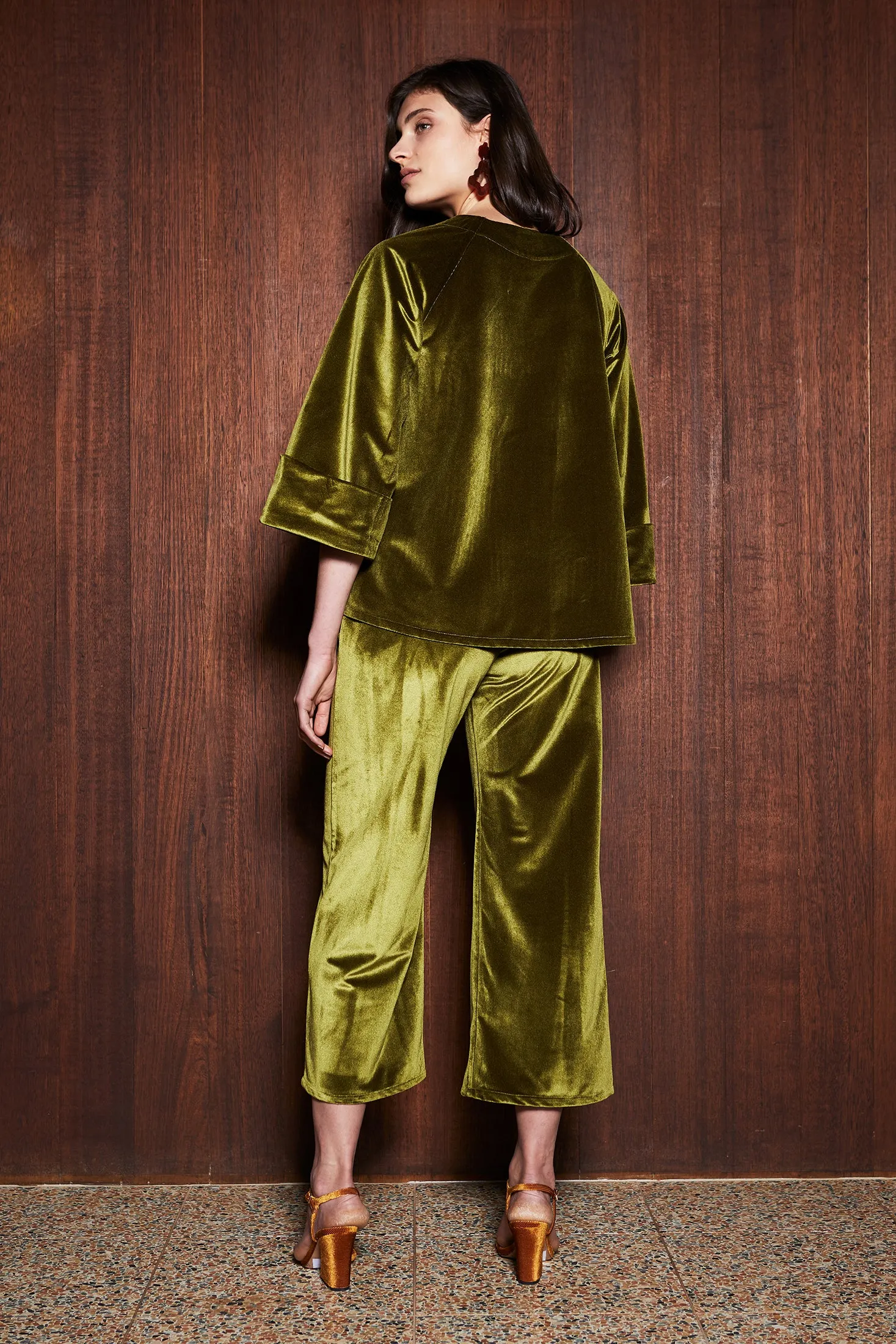 MOSS TOP [ Green Chartreuse Velvet, Large Cropped Cuffs ]