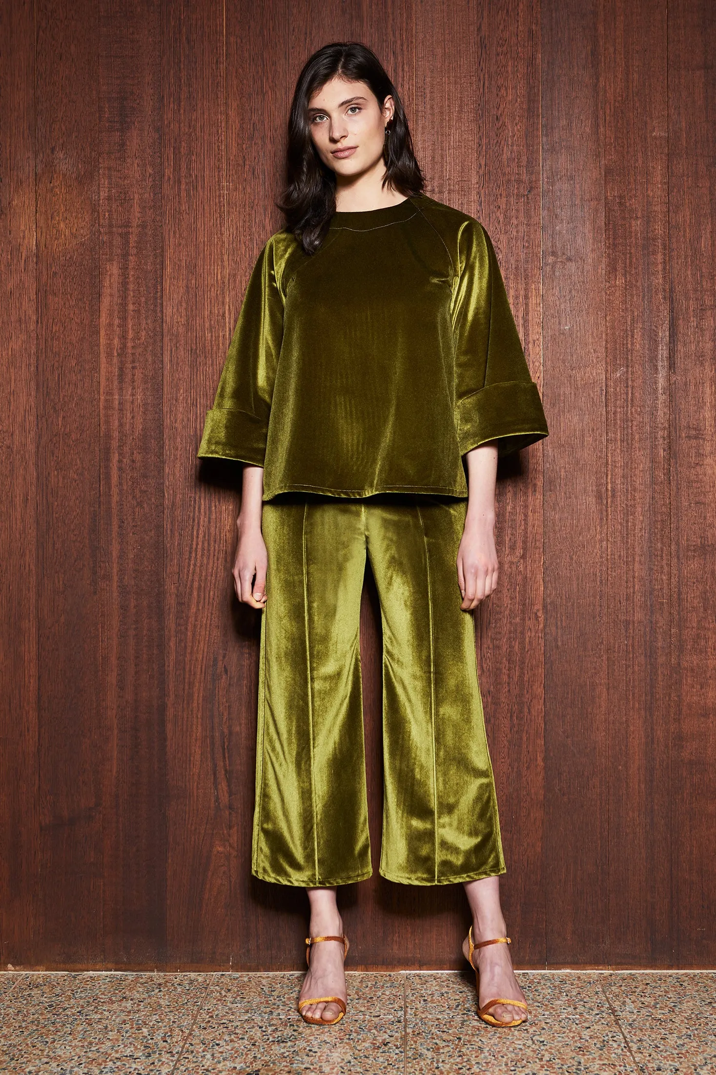 MOSS TOP [ Green Chartreuse Velvet, Large Cropped Cuffs ]